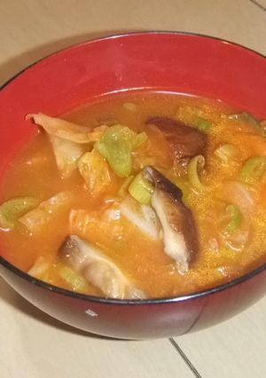 ミートソース缶でお手軽みそ汁-レシピのメイン写真