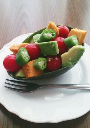 アボカドココットの夏野菜サラダ-レシピのメイン写真