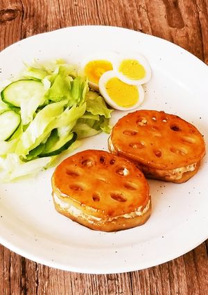 レンコンと鶏ミンチの甘辛挟み焼き-レシピのメイン写真