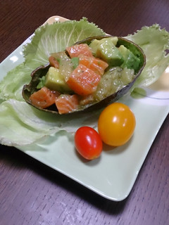 サーモンと河内晩柑のアボカドココット-レシピのメイン写真