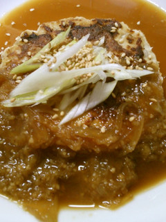 簡単!豆腐ハンバーグ 生姜にんにくソース-レシピのメイン写真