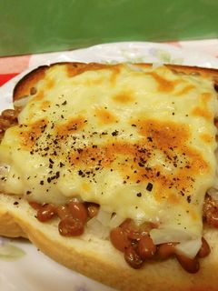 ココナッツオイルで!納豆チーズトースト♪-レシピのメイン写真