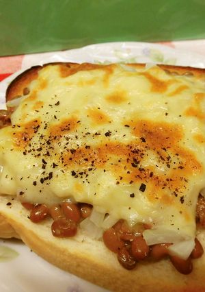 ココナッツオイルで！納豆チーズトースト♪-レシピのメイン写真