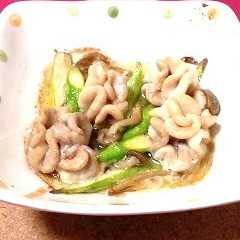 รูปของ たち（鱈の白子）とアスパラのバター醤油