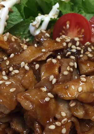 簡単‼お肉とサラダでウマウマ丼-レシピのメイン写真
