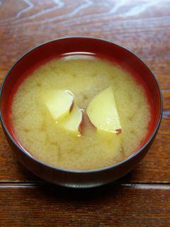 さつまいもの味噌汁-レシピのメイン写真
