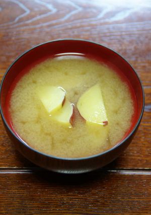 さつまいもの味噌汁-レシピのメイン写真