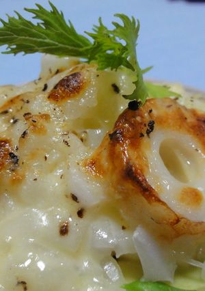 ちくわ&玉葱&チーズでアボカドココット♪-レシピのメイン写真