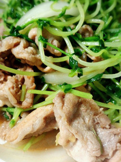 簡単!豆苗入り豚の生姜焼き-レシピのメイン写真