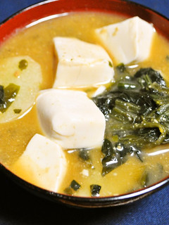 長いもとほうれん草、豆腐の味噌汁-レシピのメイン写真