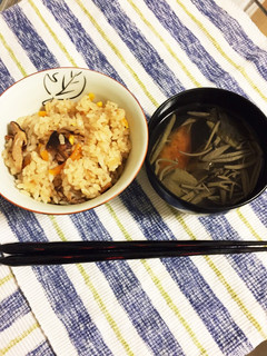 【晩酌仕立】松茸御飯とじゅんさい梅汁-レシピのメイン写真