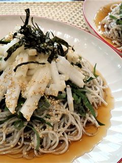 シャキシャキ長芋と大葉のぶっかけソバ♪-レシピのメイン写真