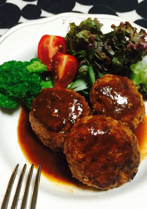 ボリューム満点！我が家のハンバーグの秘密-レシピのメイン写真