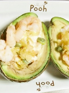 むきえび+揚げ玉+枝豆のアボカドココット-レシピのメイン写真
