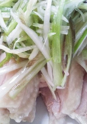 茹で鶏と白髪ネギの冷菜-レシピのメイン写真