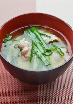 にらと豚肉の味噌汁-レシピのメイン写真