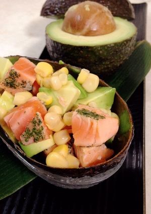 アボカドあぶりサーモンサラダ-レシピのメイン写真