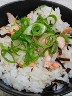 秋鮭の混ぜご飯-レシピのメイン写真