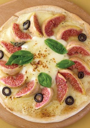 いちじくとチーズのピザ-レシピのメイン写真