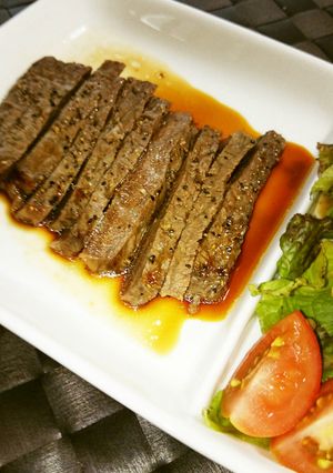 ヨーグルト&塩麹で柔らかグリルステーキ♪-レシピのメイン写真