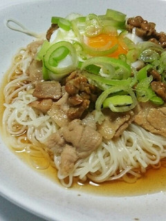豚コマと納豆素麺-レシピのメイン写真