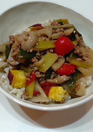 秋を楽しむ丼-レシピのメイン写真