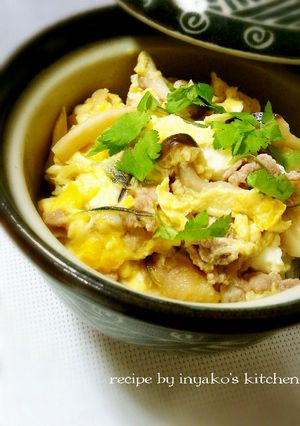 きのこと豚肉の卵とじ丼ぶり(他人丼）-レシピのメイン写真