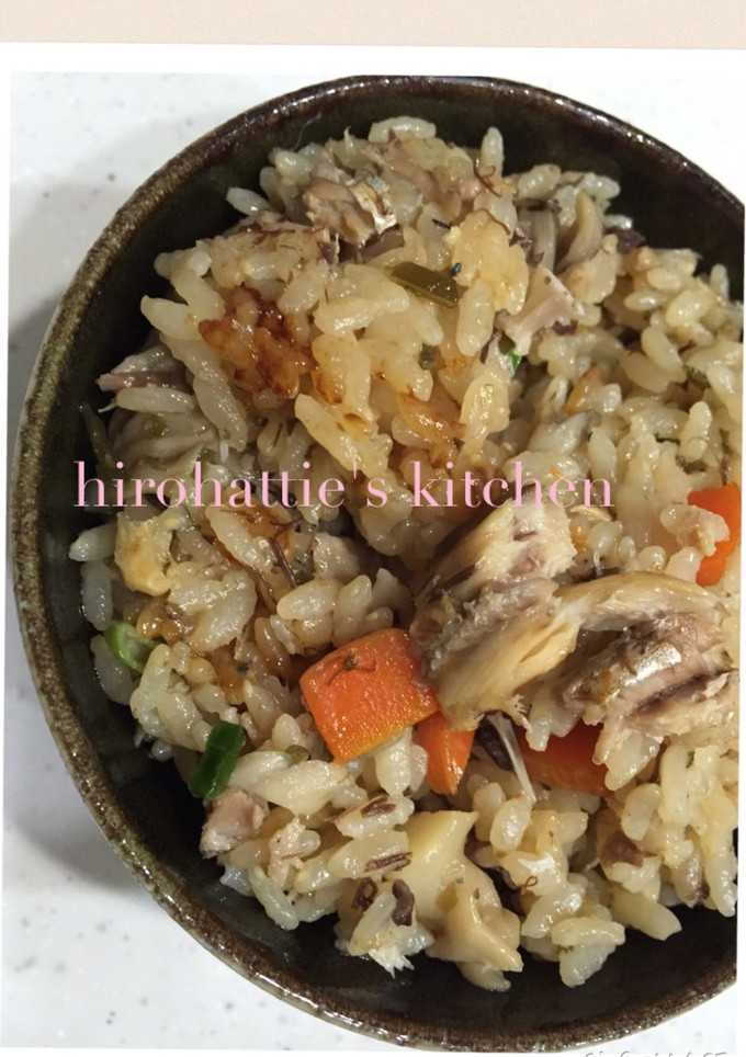 簡単！鯖缶で旨旨炊き込みご飯♫-レシピのメイン写真