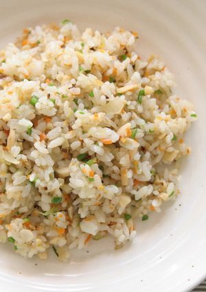 昆布茶でチャーハン-レシピのメイン写真