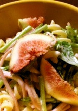 無花果マカロニサラダ-レシピのメイン写真