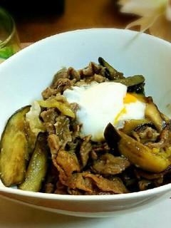 簡単激うま 豚肉と茄子の味噌炒め丼-レシピのメイン写真