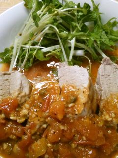 豚ヒレ肉のステーキ!ケッパートマトソース-レシピのメイン写真