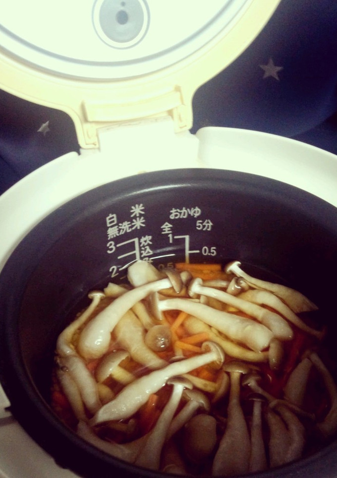 しめじとシーチキンで炊き込みご飯-レシピのメイン写真