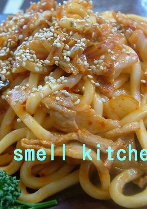昼食に♪豚キムチ焼うどん♪-レシピのメイン写真