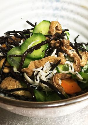 ヒジキの煮物でキュウリの酢の物-レシピのメイン写真