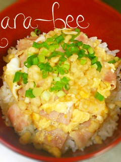 激ウマ簡単ズボラ飯*ベーコンたぬき玉子丼-レシピのメイン写真