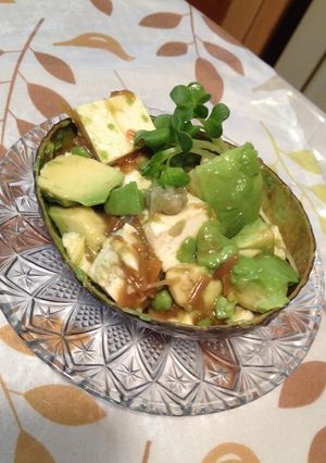 コロコロ豆腐となめたけのアボカドココット-レシピのメイン写真