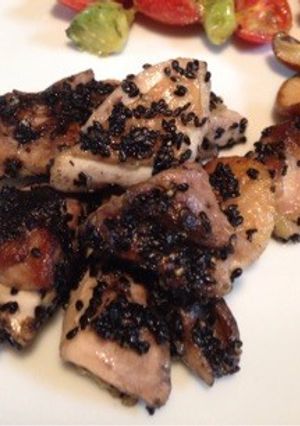 鳥モモ肉の胡麻胡麻炒め-レシピのメイン写真