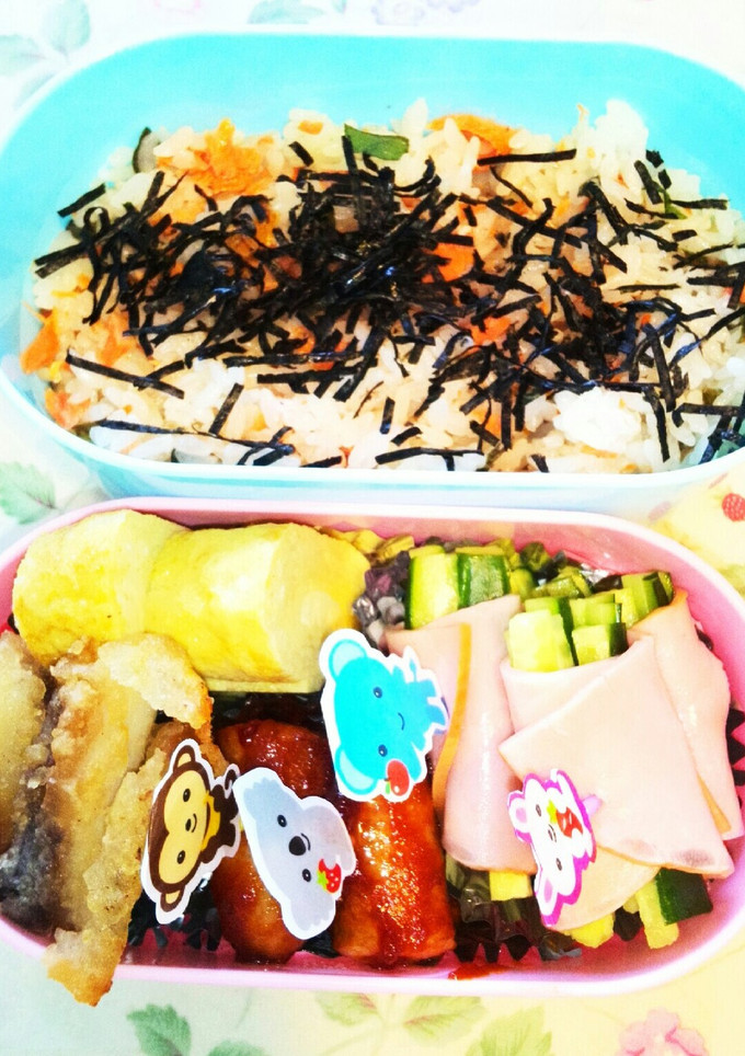 娘の弁当❇簡単鮭ちらし寿司とチーズ卵焼き-レシピのメイン写真