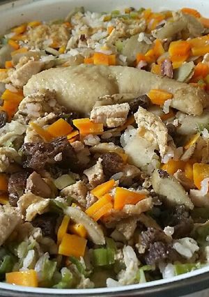 鶏と季節野菜、青ネギの炊き込みご飯-レシピのメイン写真