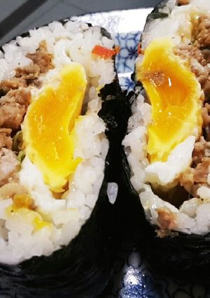 タイ料理創作　ガパオおにぎらず　-レシピのメイン写真