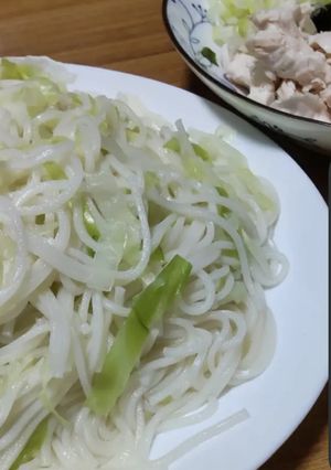 ヘルシーかさ増しなキャベツ冷や麦-レシピのメイン写真
