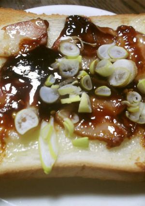 切り落としチャーシューと味噌とトースト-レシピのメイン写真