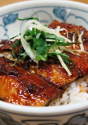 サンマのピリ辛丼-レシピのメイン写真