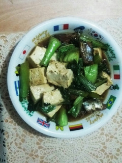 さんまの味噌缶味の豆腐と小松菜煮込み-レシピのメイン写真