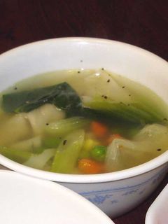 野菜いっぱい♪餃子スープ-レシピのメイン写真
