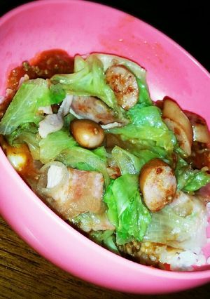 残り物のミートソースとサラダでミート丼？-レシピのメイン写真