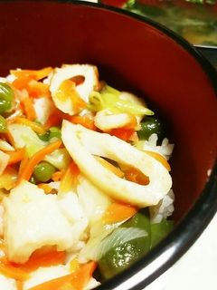 竹輪とししとうの彩り餡かけ丼-レシピのメイン写真