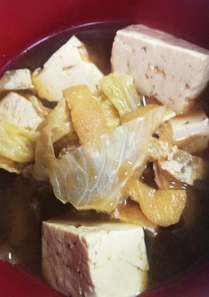 THE日本の味♪豆腐と白菜の赤味噌汁-レシピのメイン写真