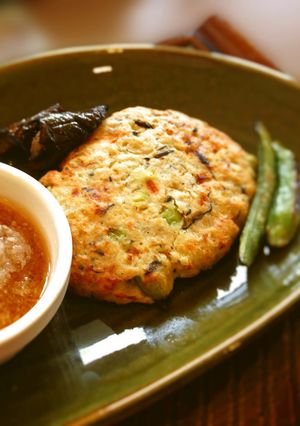 簡単☆鶏肉と野菜の豆腐ハンバーグ-レシピのメイン写真
